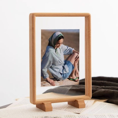 Dual-Sided Beech and Walnut Frame – Versatile Display